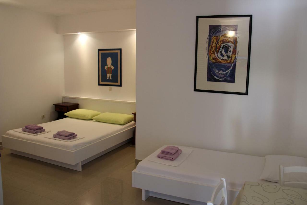 Apartments Giardino Хвар Экстерьер фото