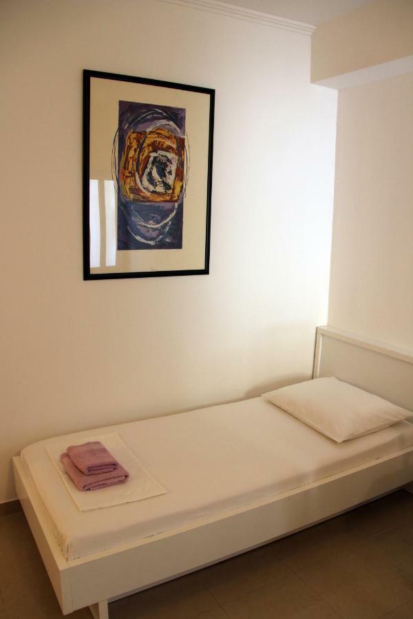Apartments Giardino Хвар Экстерьер фото